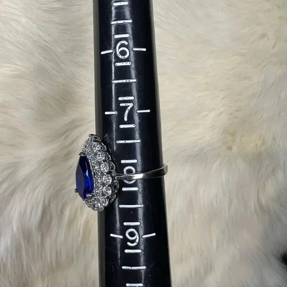 "Stunning Stauer .925 Sterling Silver CZ Sapphire Ring - Size 8" - Picture 2 of 7